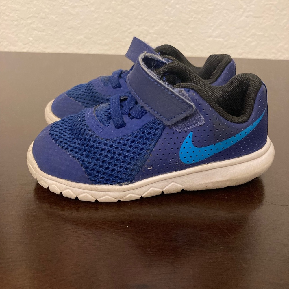Toddler boys Nikes